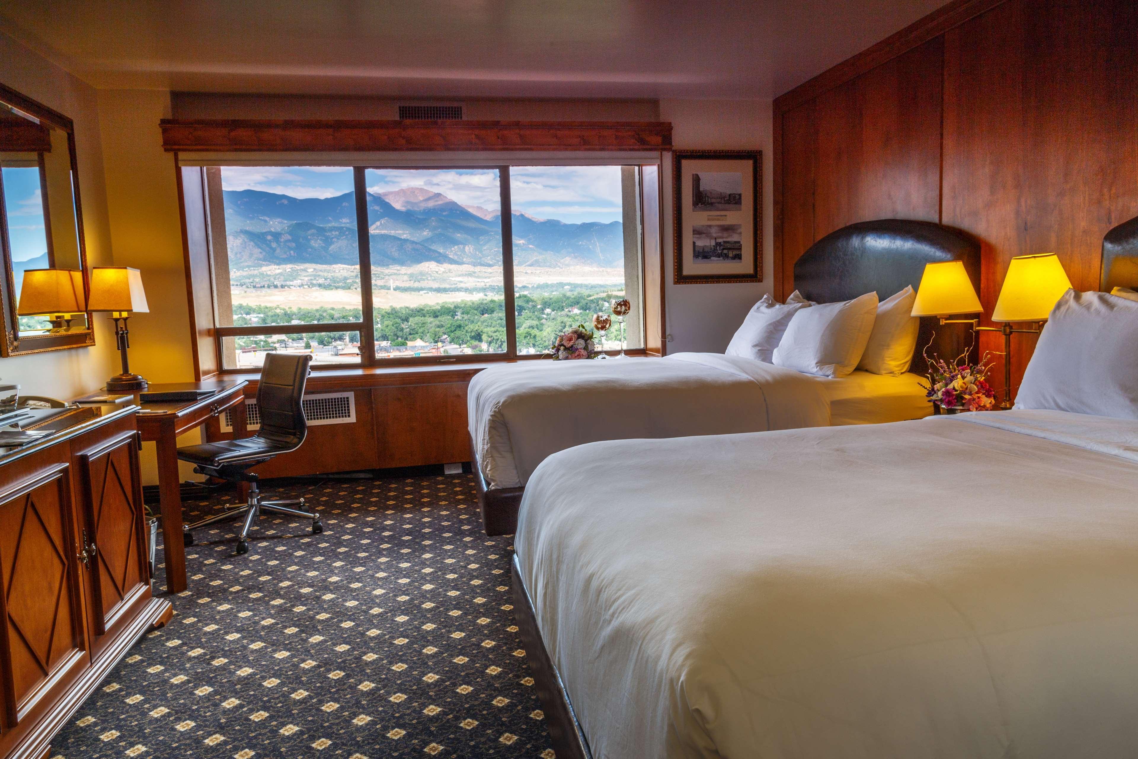 The Antlers, A Wyndham Hotel Colorado Springs Room photo
